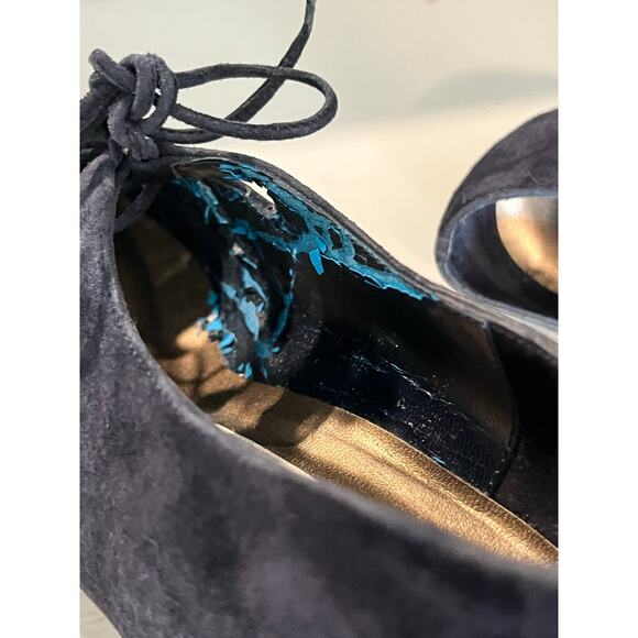 Lord & Taylor Navy Suede Lace-Up Cutout Kitten Heels Olivette 7M Retro - Picture 12 of 13